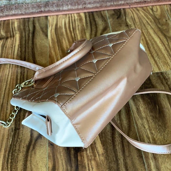 Betsey Johnson small crossbody bag / purse - Picture 5 of 11